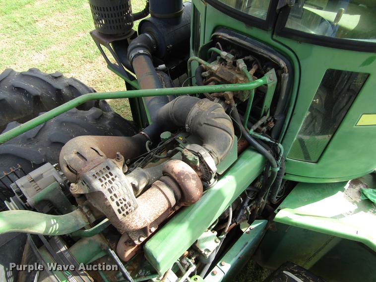 image for item DC0070 1984 John Deere 8450 4WD tractor
