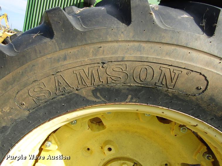 image for item DC0070 1984 John Deere 8450 4WD tractor