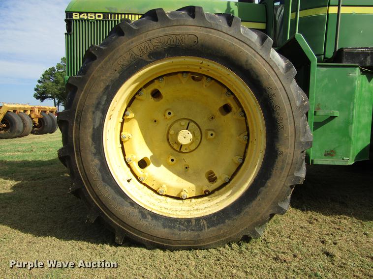image for item DC0070 1984 John Deere 8450 4WD tractor