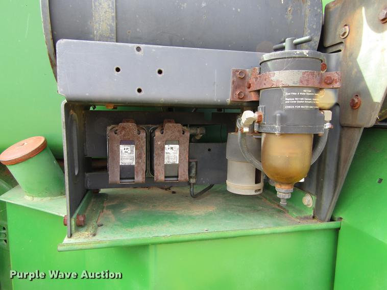 image for item DC0070 1984 John Deere 8450 4WD tractor