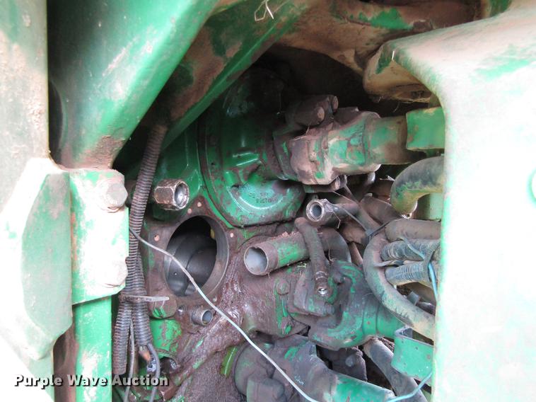 image for item DC0070 1984 John Deere 8450 4WD tractor
