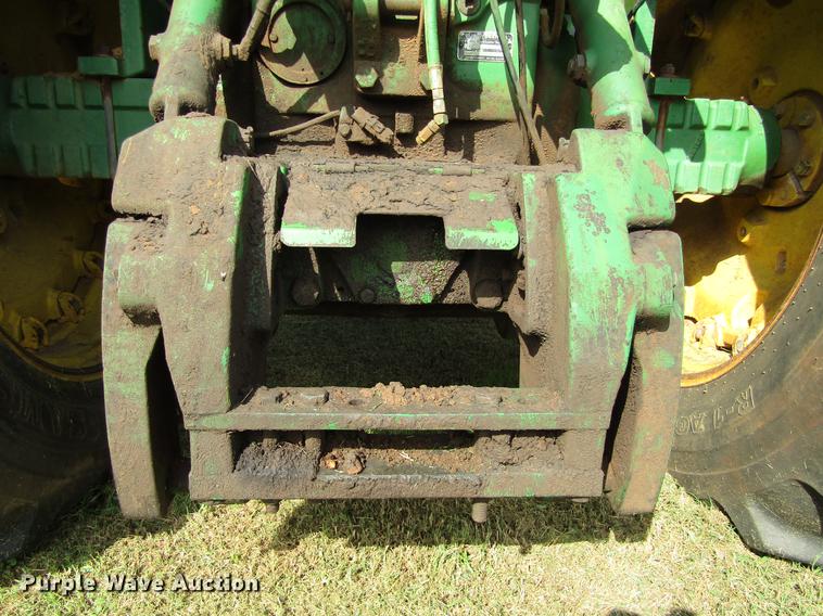 image for item DC0070 1984 John Deere 8450 4WD tractor