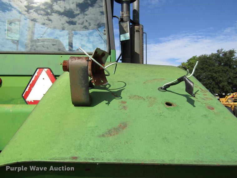 image for item DC0070 1984 John Deere 8450 4WD tractor