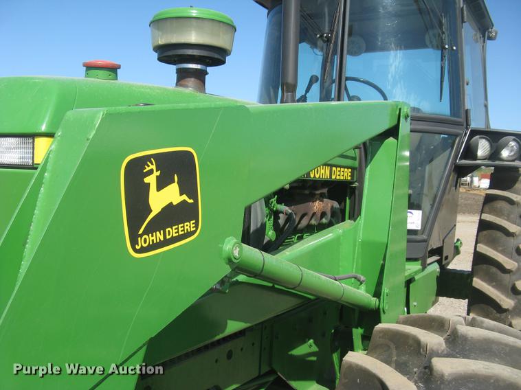 image for item DC1303 John Deere 3255 MFWD tractor