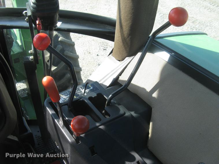 image for item DC1303 John Deere 3255 MFWD tractor