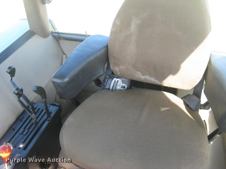 image for item DC1303 John Deere 3255 MFWD tractor