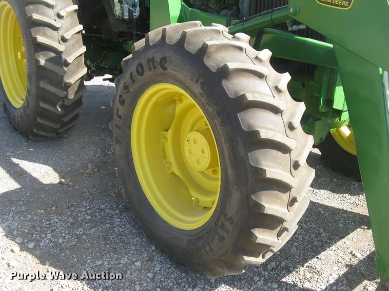 image for item DC1303 John Deere 3255 MFWD tractor