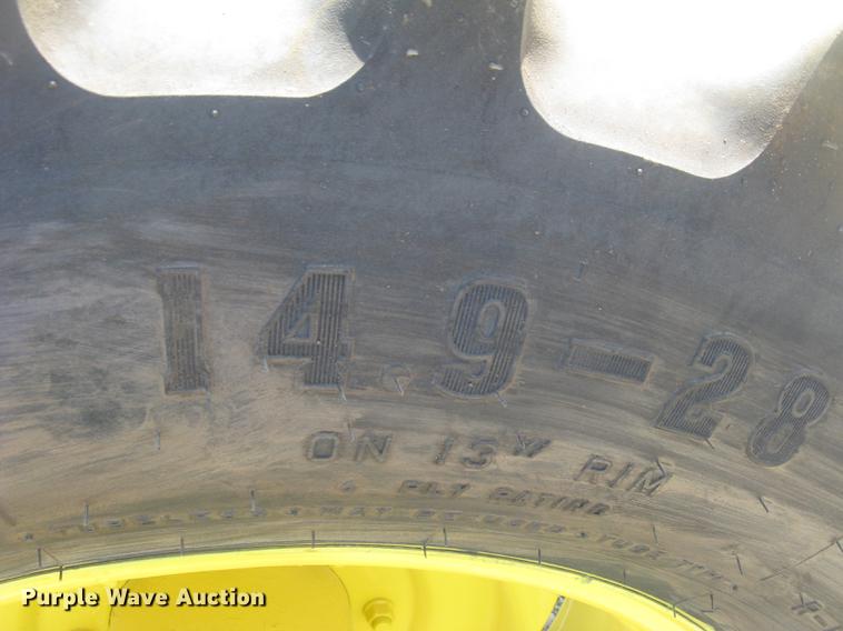 image for item DC1303 John Deere 3255 MFWD tractor