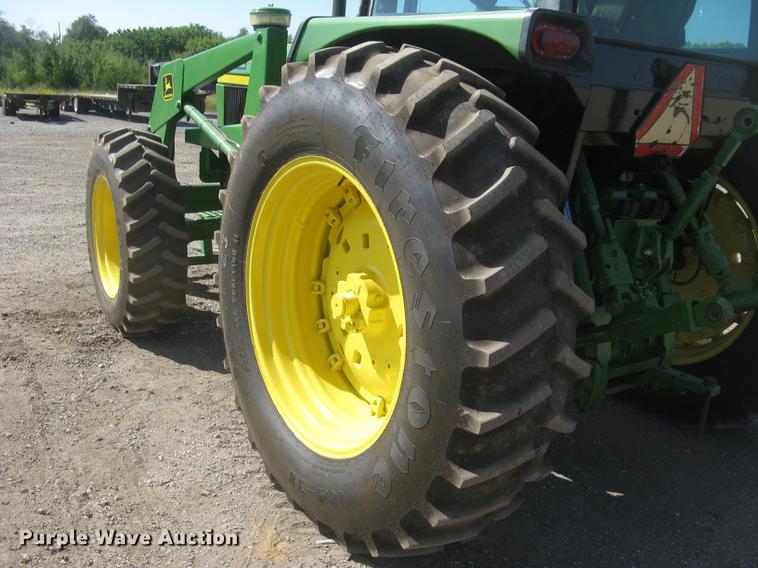 image for item DC1303 John Deere 3255 MFWD tractor