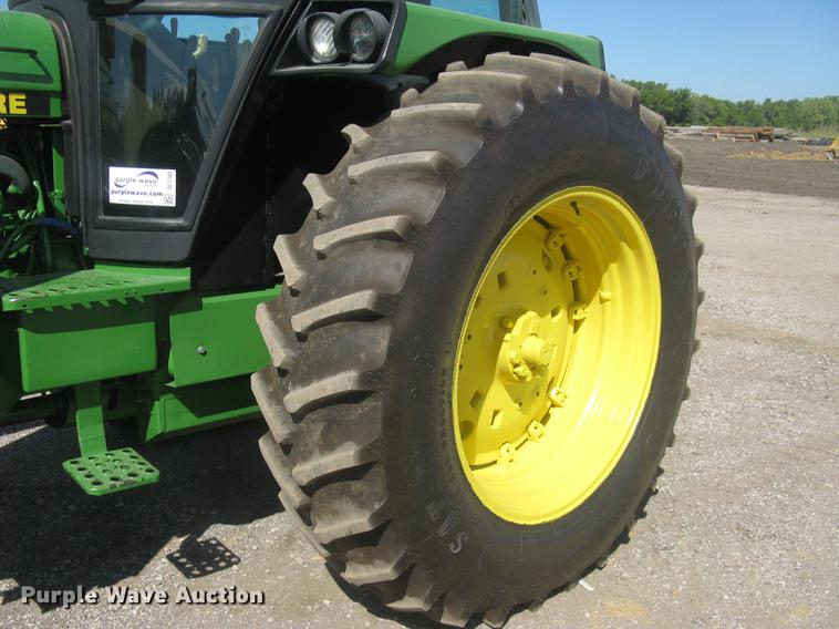 image for item DC1303 John Deere 3255 MFWD tractor