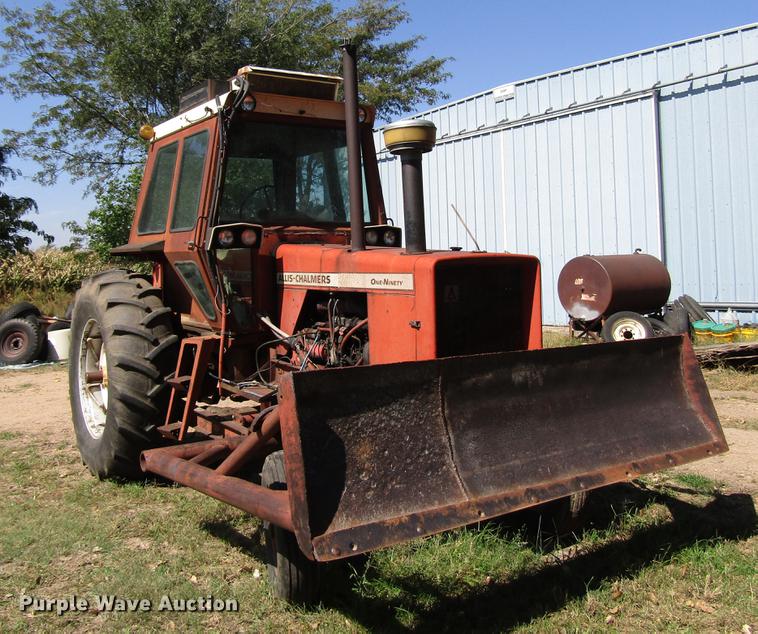 image for item DD4366 Allis Chalmers 190 tractor
