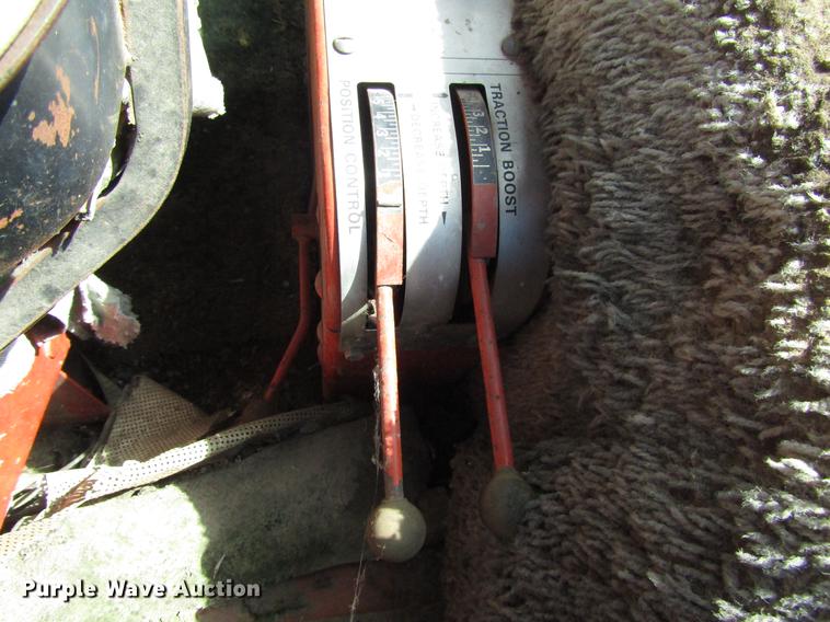 image for item DD4366 Allis Chalmers 190 tractor