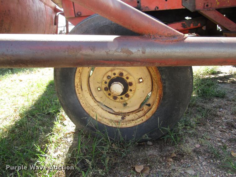 image for item DD4366 Allis Chalmers 190 tractor