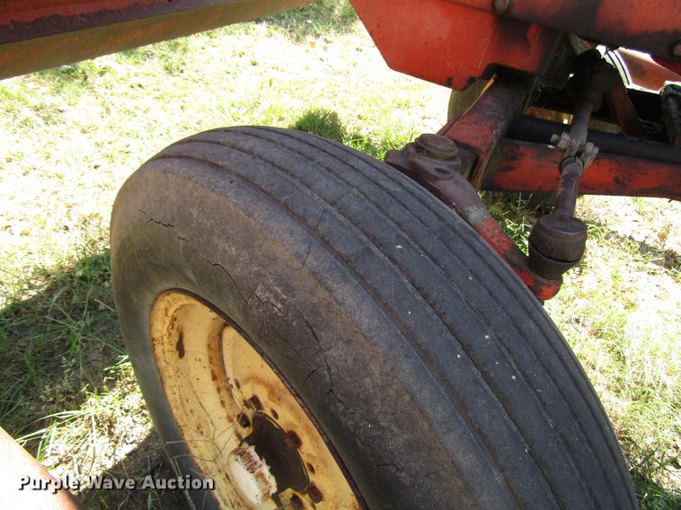 image for item DD4366 Allis Chalmers 190 tractor