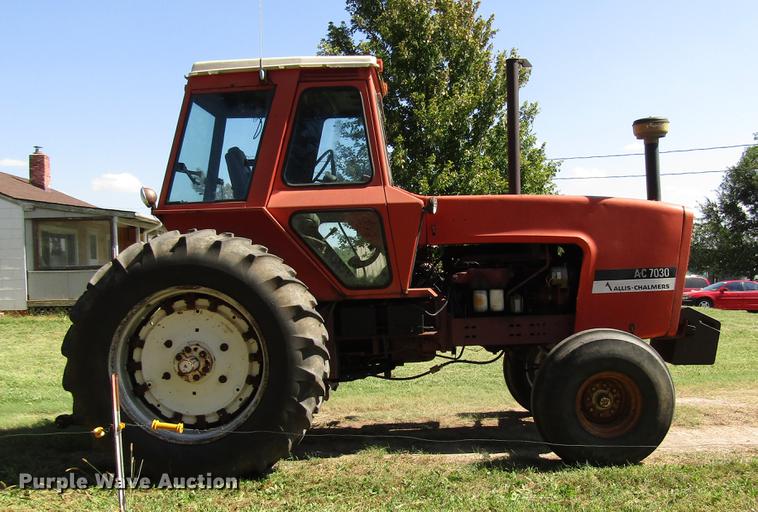 image for item DD4369 Allis Chalmers AC7030 tractor