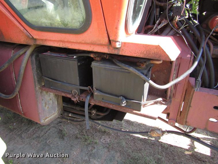 image for item DD4369 Allis Chalmers AC7030 tractor