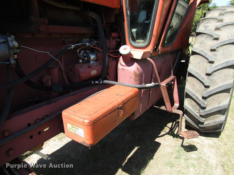 image for item DD4369 Allis Chalmers AC7030 tractor