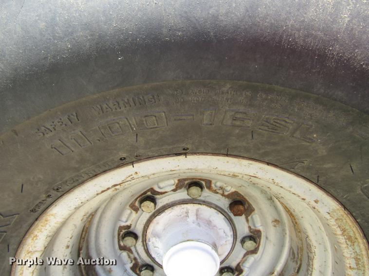 image for item DD4369 Allis Chalmers AC7030 tractor