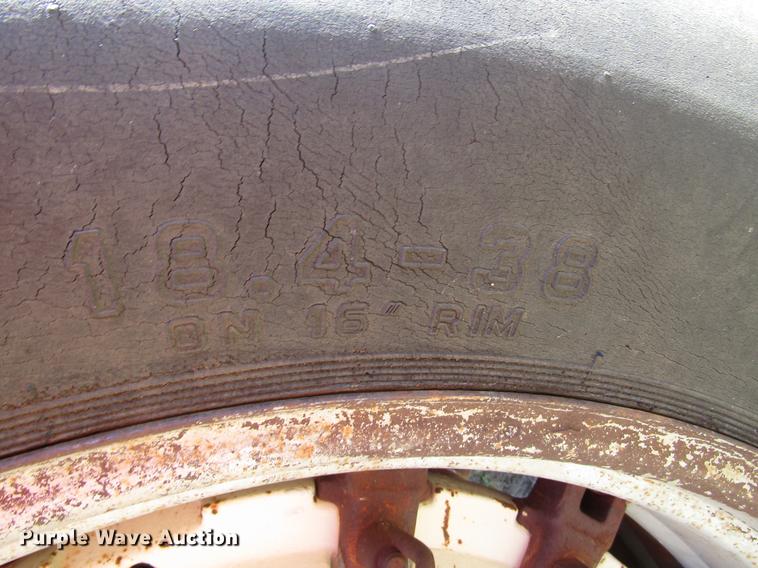 image for item DD4369 Allis Chalmers AC7030 tractor