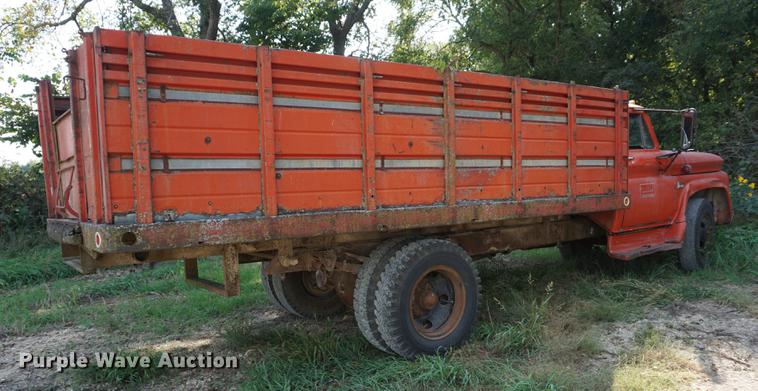image for item DD6532 1966 Chevrolet C60 grain truck