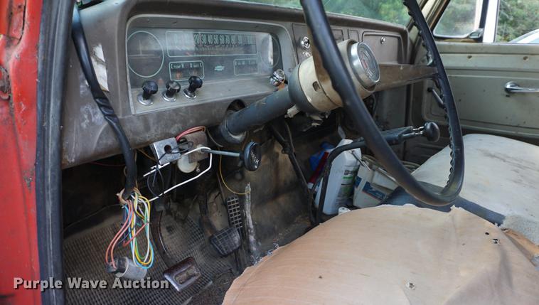 image for item DD6532 1966 Chevrolet C60 grain truck