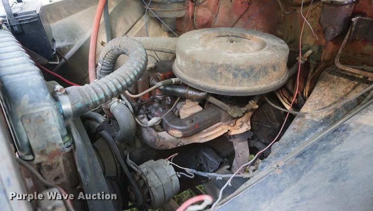 image for item DD6532 1966 Chevrolet C60 grain truck