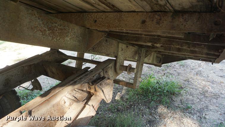 image for item DD6532 1966 Chevrolet C60 grain truck