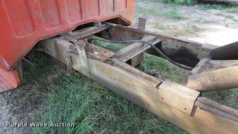 image for item DD6532 1966 Chevrolet C60 grain truck