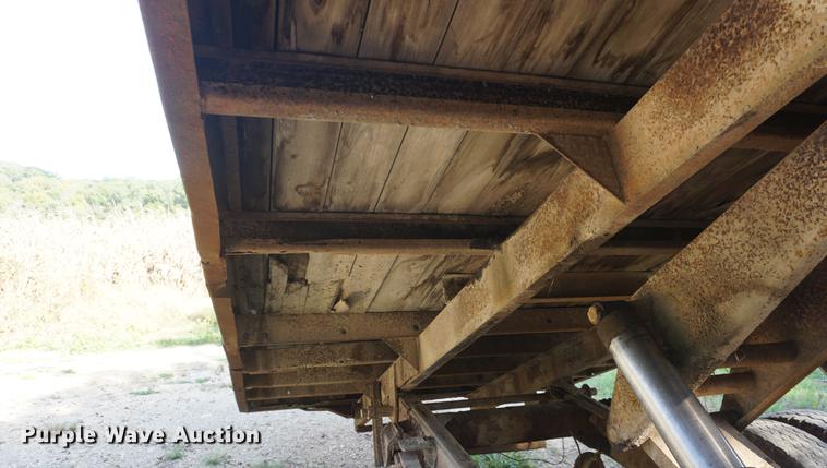 image for item DD6532 1966 Chevrolet C60 grain truck