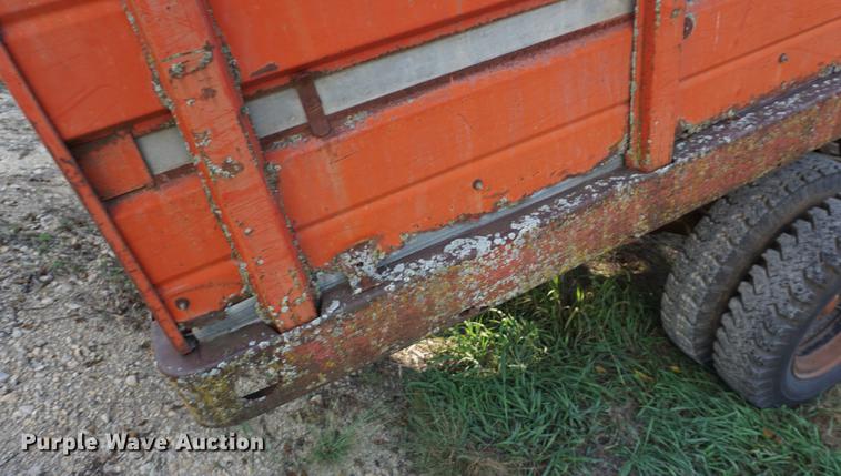 image for item DD6532 1966 Chevrolet C60 grain truck