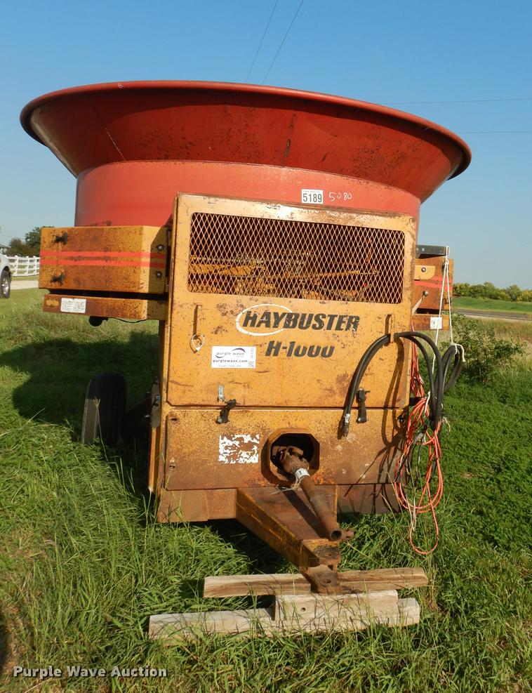 image for item DF1757 HayBuster Big Bite H1000 bale processor