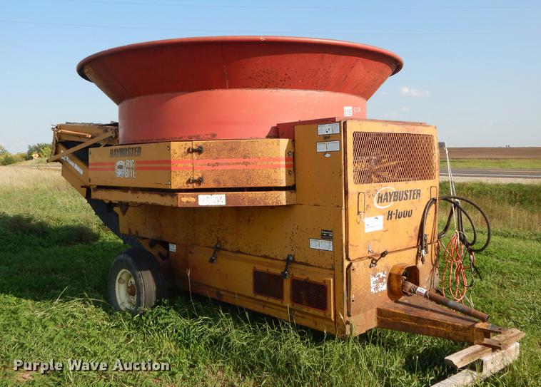 image for item DF1757 HayBuster Big Bite H1000 bale processor