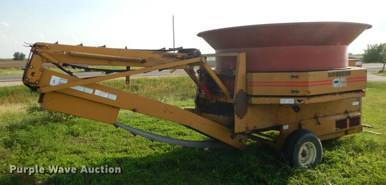 image for item DF1757 HayBuster Big Bite H1000 bale processor
