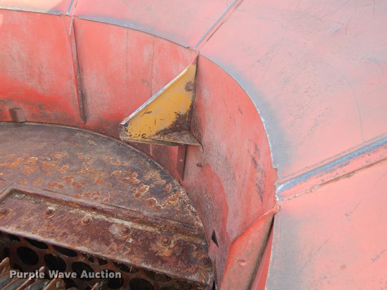 image for item DF1757 HayBuster Big Bite H1000 bale processor