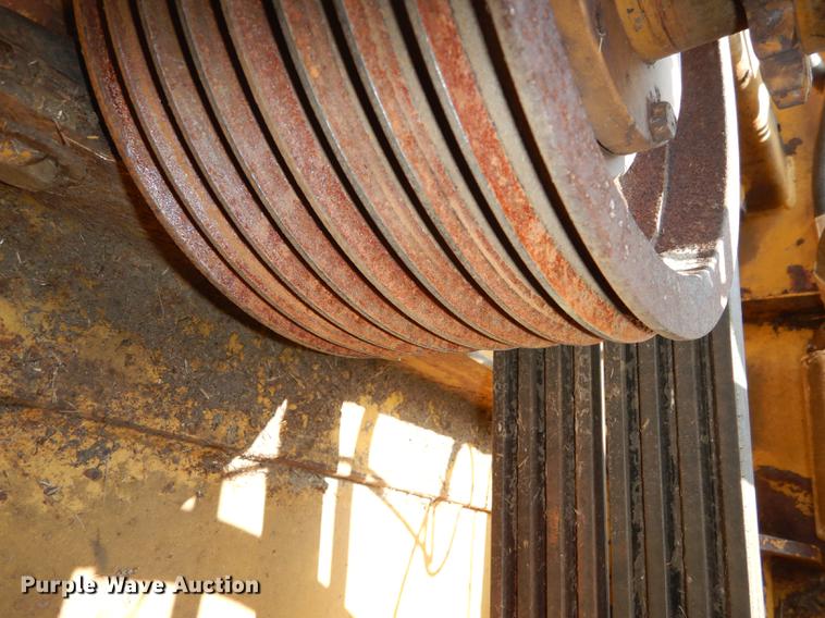 image for item DF1757 HayBuster Big Bite H1000 bale processor