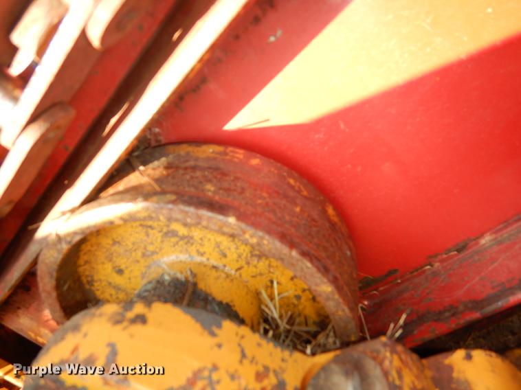 image for item DF1757 HayBuster Big Bite H1000 bale processor