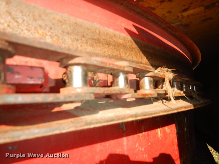 image for item DF1757 HayBuster Big Bite H1000 bale processor