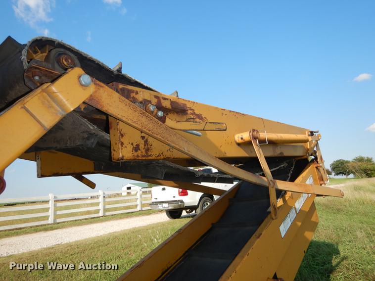 image for item DF1757 HayBuster Big Bite H1000 bale processor