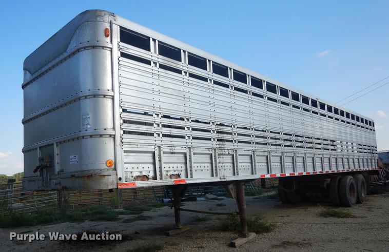 image for item DF1776 1974 Wilson livestock trailer