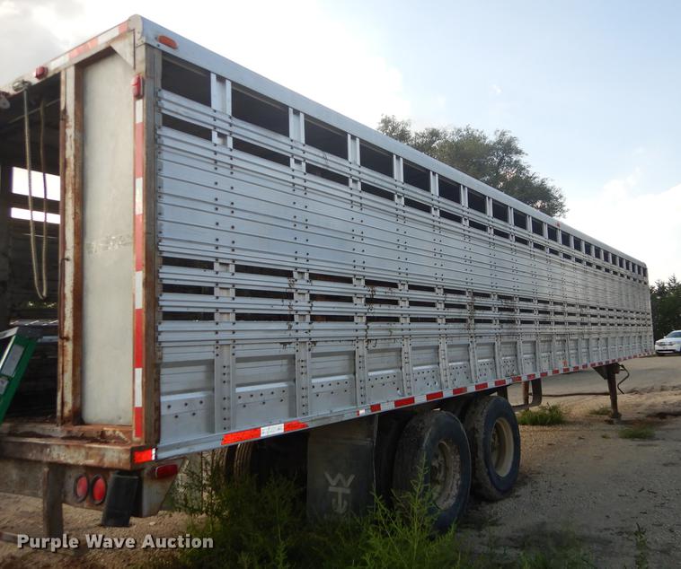 image for item DF1776 1974 Wilson livestock trailer