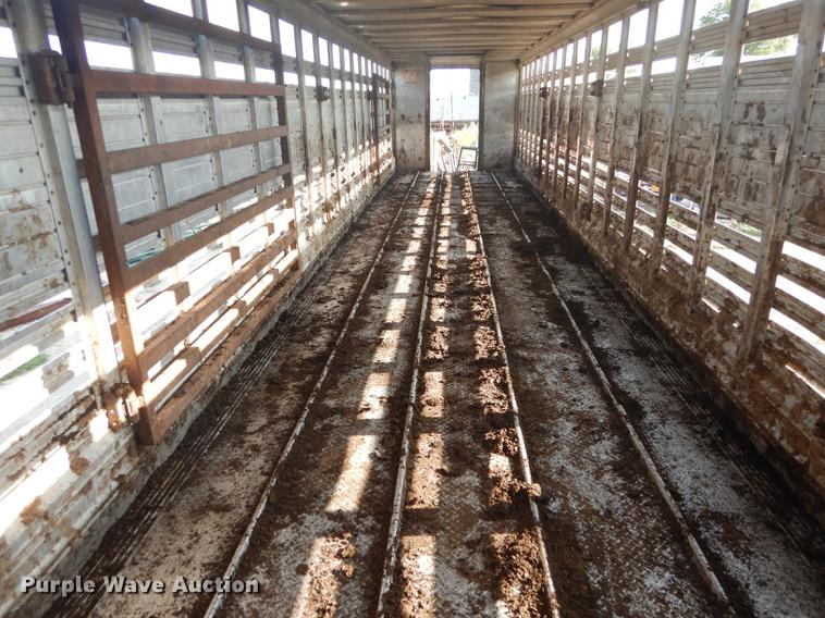 image for item DF1776 1974 Wilson livestock trailer