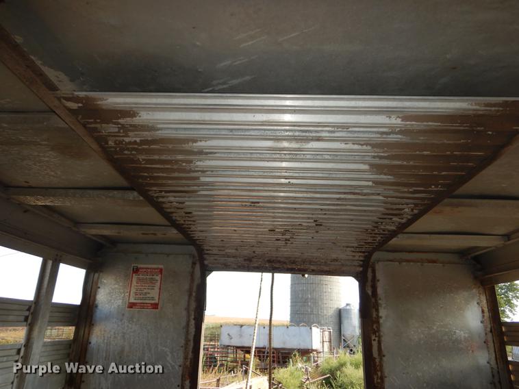 image for item DF1776 1974 Wilson livestock trailer