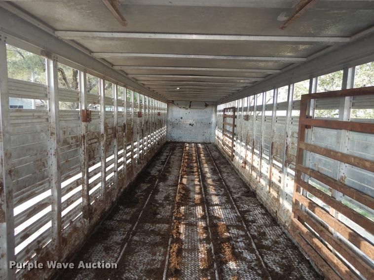 image for item DF1776 1974 Wilson livestock trailer