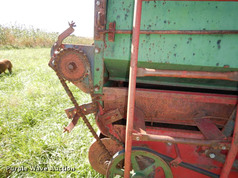 image for item DF1799 Balzer silage wagon