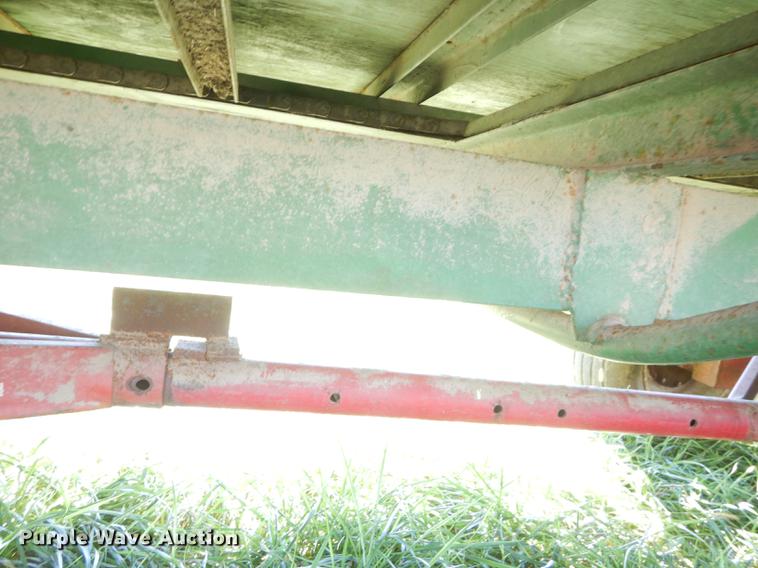 image for item DF1799 Balzer silage wagon