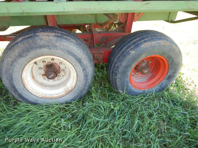 image for item DF1799 Balzer silage wagon
