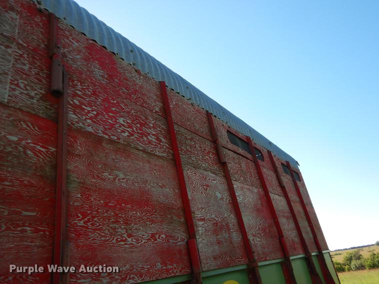 image for item DF1799 Balzer silage wagon