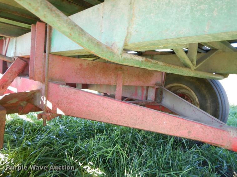 image for item DF1799 Balzer silage wagon