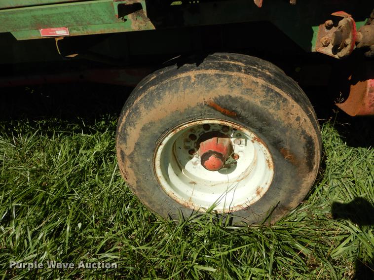 image for item DF1799 Balzer silage wagon