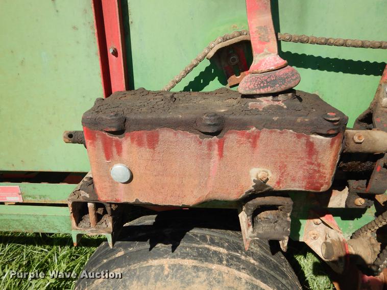 image for item DF1799 Balzer silage wagon